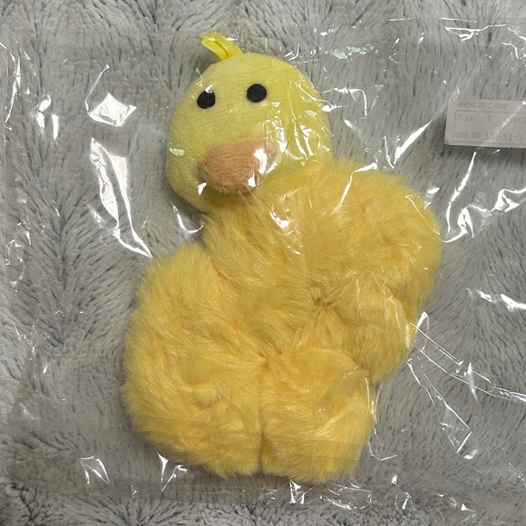 New Yellow Duck Scrunchie Kids Girls Hair accessories Claire’s - Picture 5 of 6
